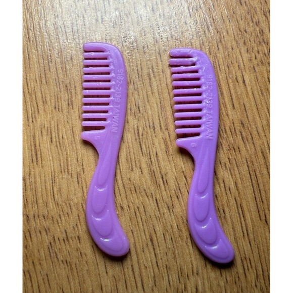 Vintage‎ She-Ra Princess of Power Lot Of 2 Combs MOTU Mattel 1980s Purple - Picture 2 of 6